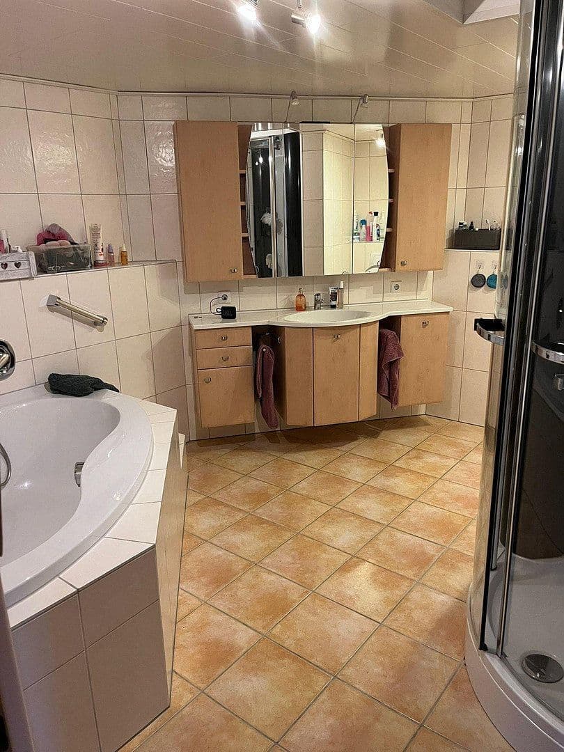 Prodej domu 137 m², pozemek 423 m², Schopfloch, Bádensko-Württembersko Prodej domu 137 m², pozemek 423 m², Schopfloch, Bádensko-Württembersko