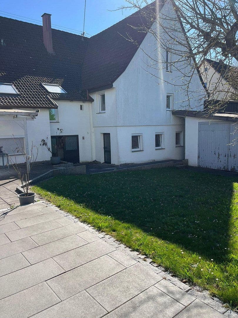 Prodej domu 137 m², pozemek 423 m², Schopfloch, Bádensko-Württembersko Prodej domu 137 m², pozemek 423 m², Schopfloch, Bádensko-Württembersko