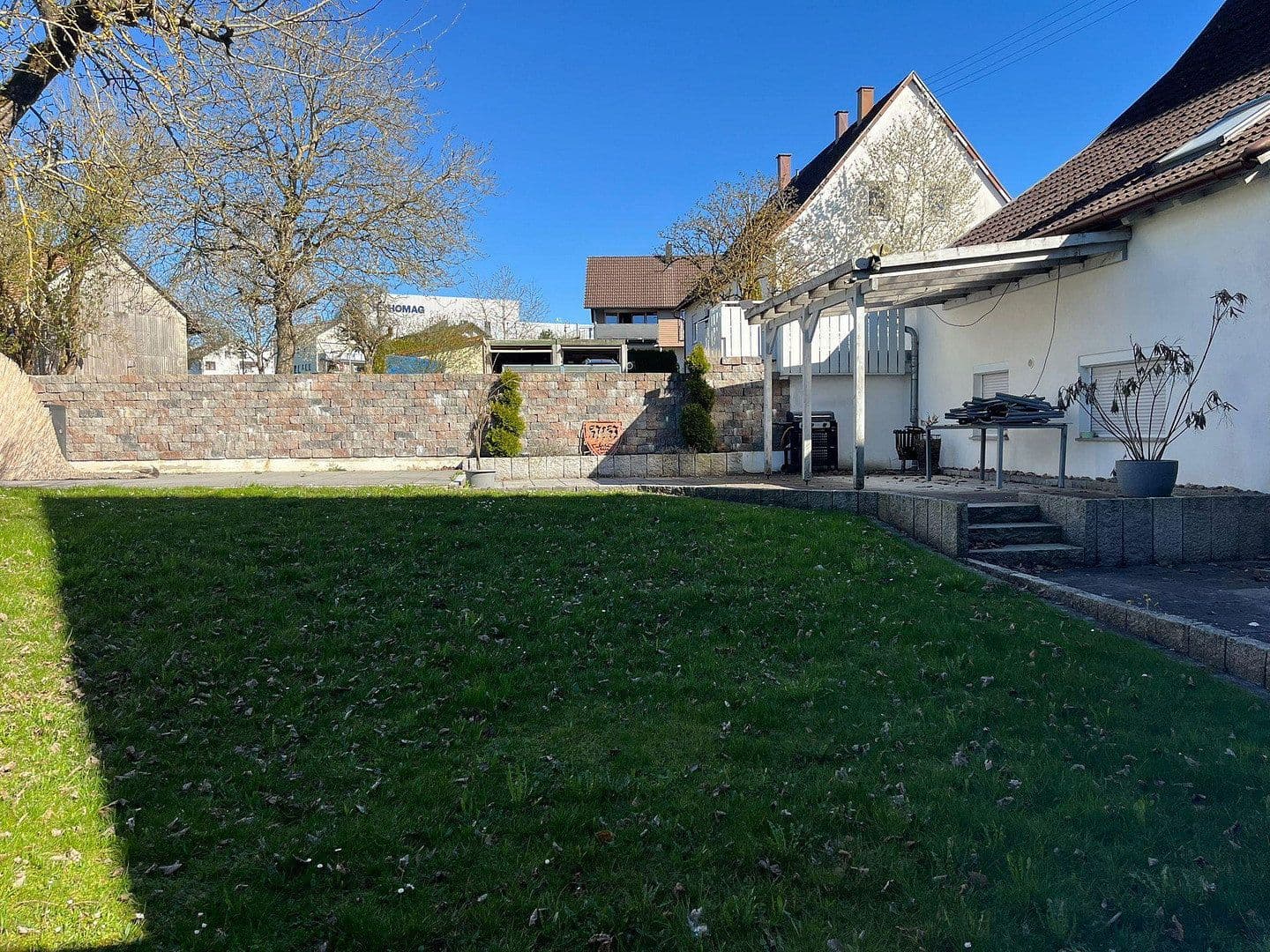 Prodej domu 137 m², pozemek 423 m², Schopfloch, Bádensko-Württembersko Prodej domu 137 m², pozemek 423 m², Schopfloch, Bádensko-Württembersko