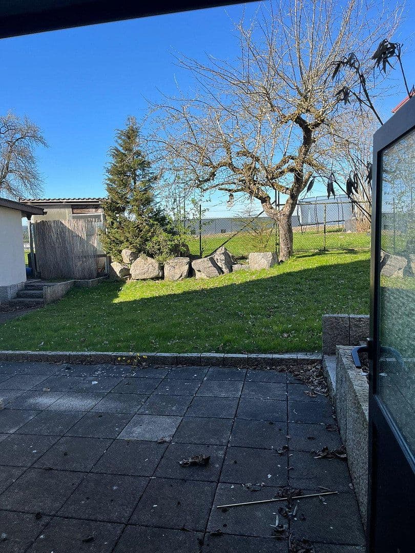 Prodej domu 137 m², pozemek 423 m², Schopfloch, Bádensko-Württembersko Prodej domu 137 m², pozemek 423 m², Schopfloch, Bádensko-Württembersko