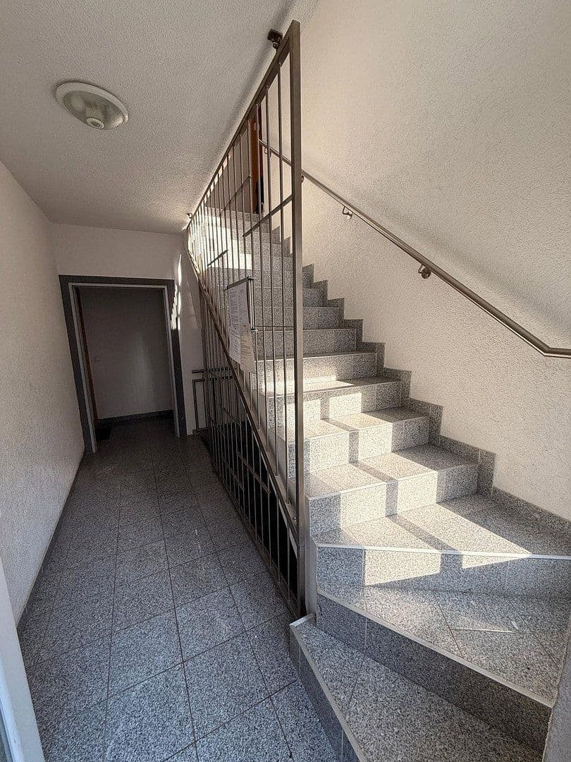 Prodej domu 700 m², pozemek 520 m², Frankfurt am Main, Hessen Prodej domu 700 m², pozemek 520 m², Frankfurt am Main, Hessen