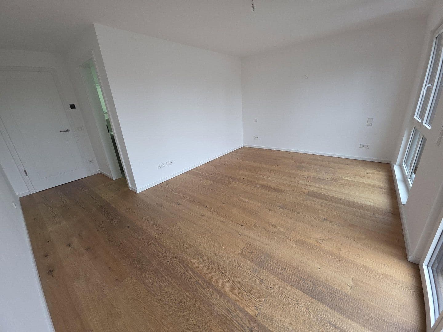Pronájem bytu 3+1 110 m², Hilden, Severní Porýní-Vestfálsko Pronájem bytu 3+1 110 m², Hilden, Severní Porýní-Vestfálsko
