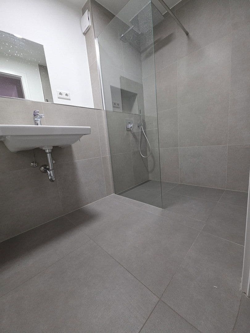 Pronájem bytu 3+1 110 m², Hilden, Severní Porýní-Vestfálsko Pronájem bytu 3+1 110 m², Hilden, Severní Porýní-Vestfálsko