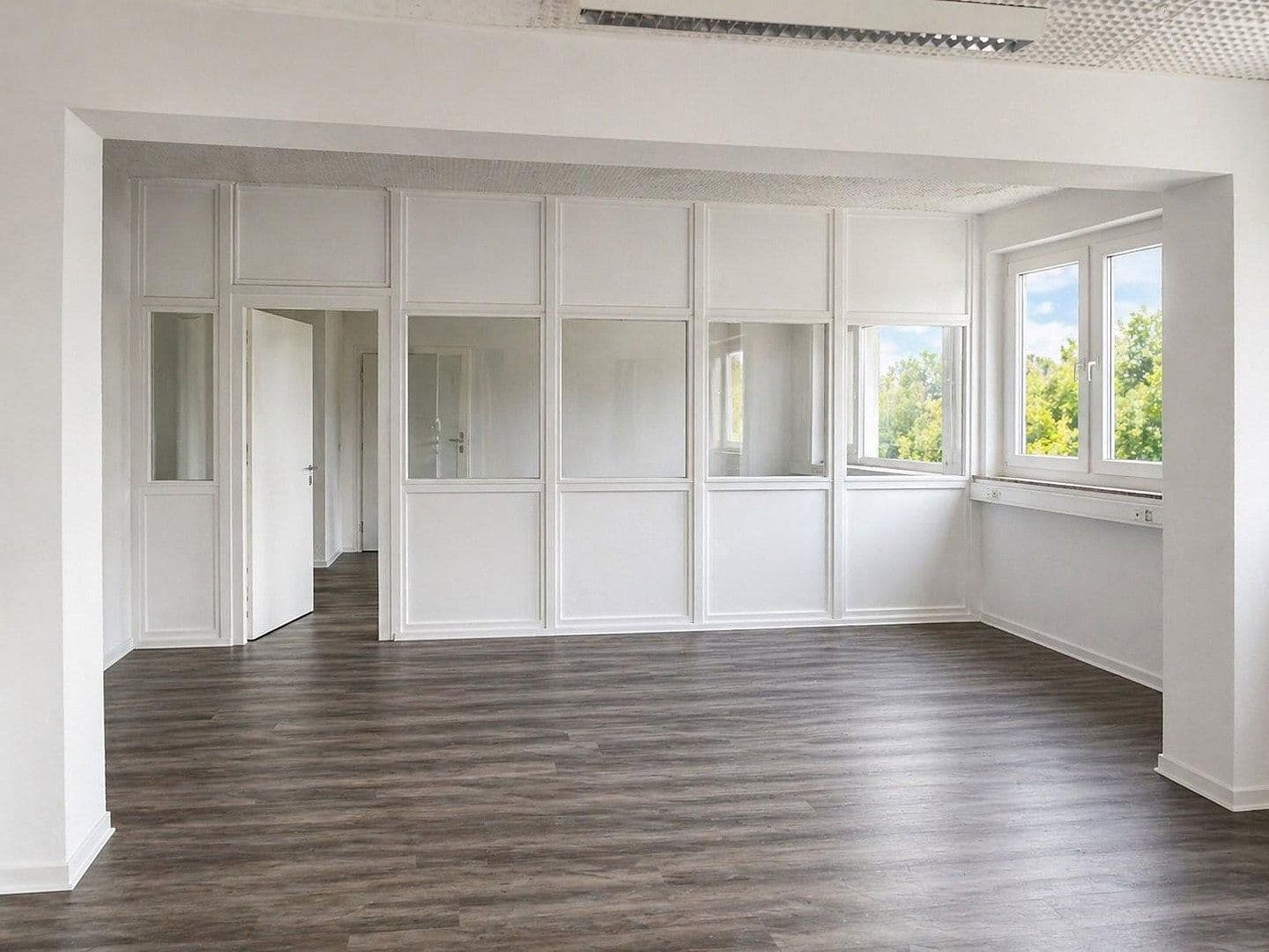 Pronájem kanceláře 125 m², Gothaer Straße 98, Floh-Seligenthal, Durynsko Pronájem kanceláře 125 m², Gothaer Straße 98, Floh-Seligenthal, Durynsko