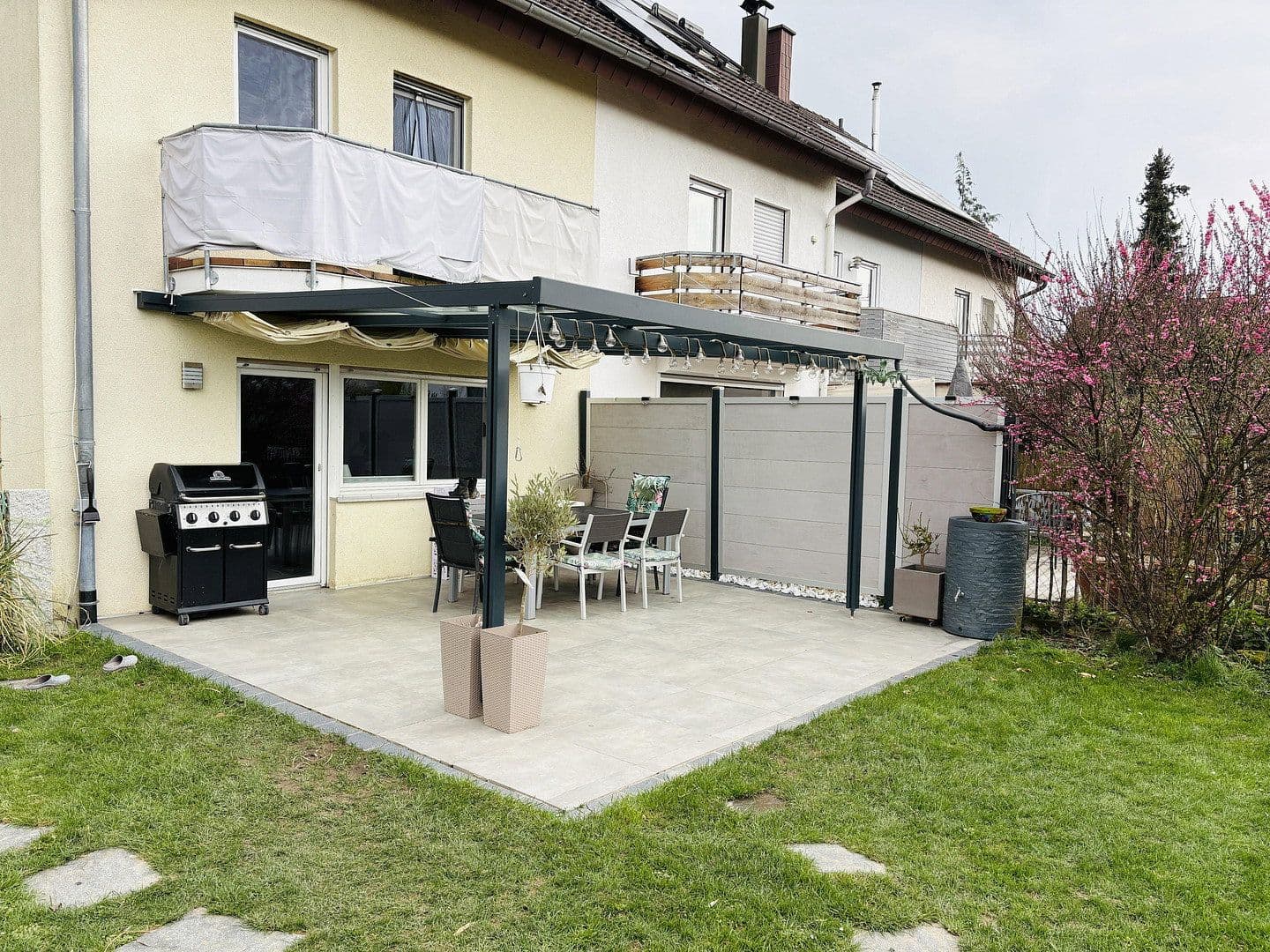 Prodej domu 184 m², pozemek 423 m², St. Georg-Str.4A, Eschbach, Bádensko-Württembersko Prodej domu 184 m², pozemek 423 m², St. Georg-Str.4A, Eschbach, Bádensko-Württembersko