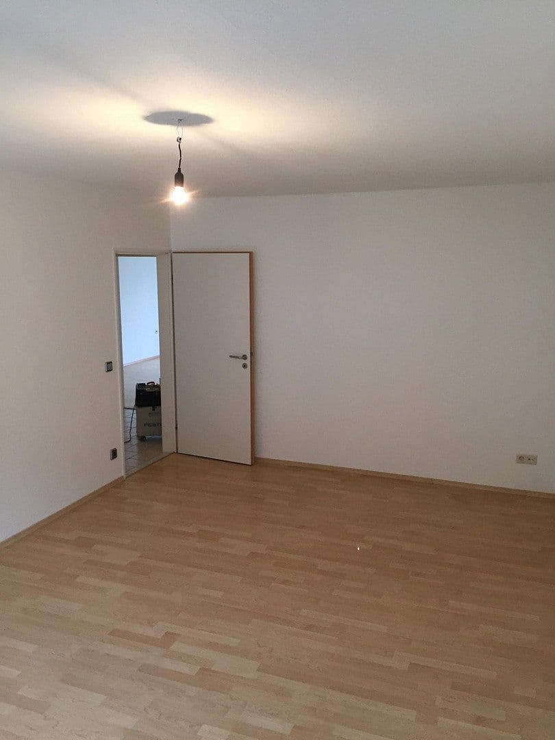 Pronájem bytu 3+1 74 m², Bonn, Severní Porýní-Vestfálsko Pronájem bytu 3+1 74 m², Bonn, Severní Porýní-Vestfálsko