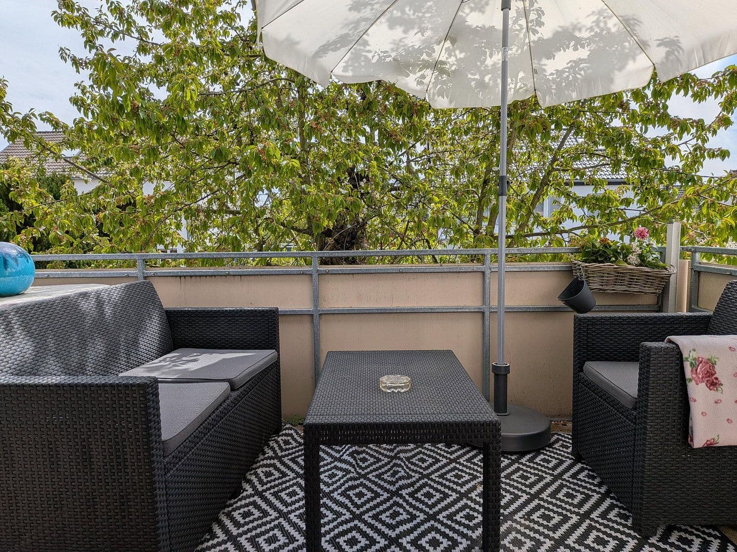 Prodej domu 142 m², pozemek 426 m², Teckstr.8, Schönaich, Bádensko-Württembersko Prodej domu 142 m², pozemek 426 m², Teckstr.8, Schönaich, Bádensko-Württembersko