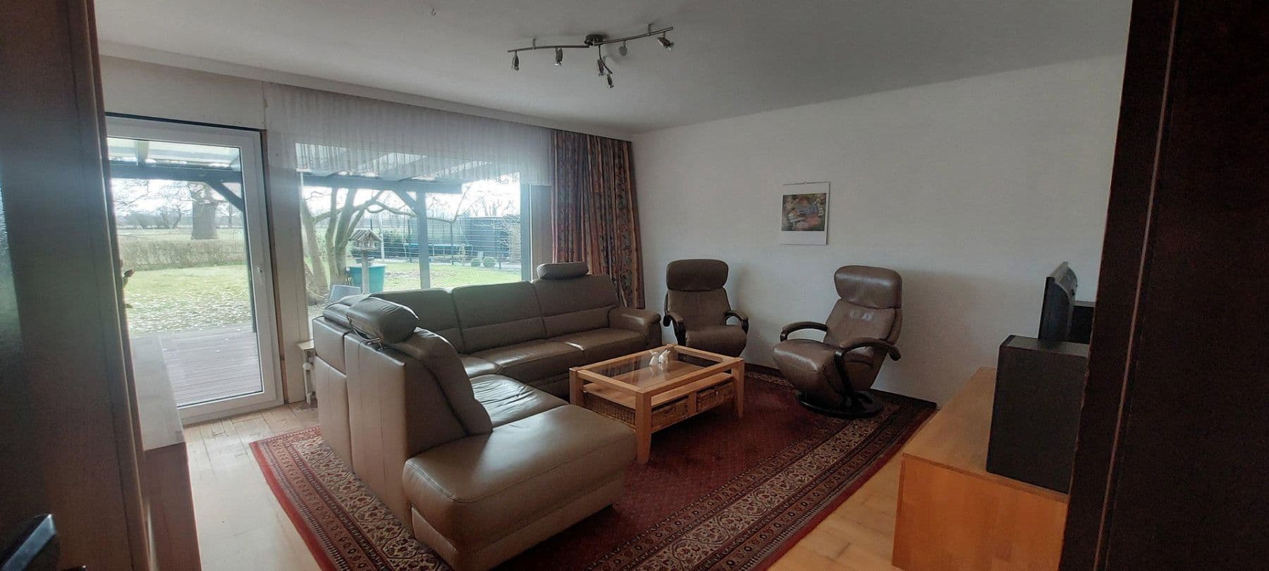 Prodej domu 137 m², pozemek 947 m², Borstel-Hohenraden, Šlesvicko-Holštýnsko Prodej domu 137 m², pozemek 947 m², Borstel-Hohenraden, Šlesvicko-Holštýnsko
