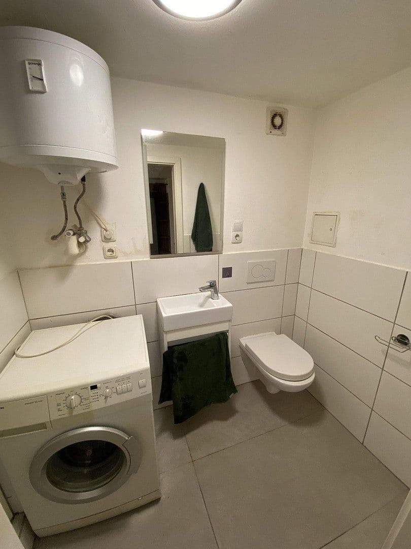 Pronájem bytu 1+1 25 m², Bruckbergstraße 2, Neuching, Bavorsko Pronájem bytu 1+1 25 m², Bruckbergstraße 2, Neuching, Bavorsko