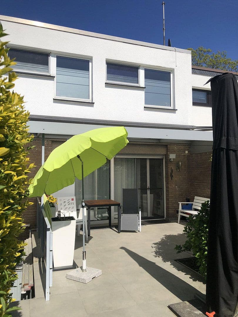 Prodej domu 100 m², pozemek 200 m², Krefeld, Severní Porýní-Vestfálsko Prodej domu 100 m², pozemek 200 m², Krefeld, Severní Porýní-Vestfálsko