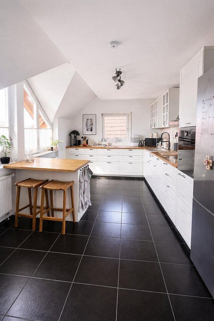 Pronájem bytu 4+1 139 m², Oberkirch, Bádensko-Württembersko Pronájem bytu 4+1 139 m², Oberkirch, Bádensko-Württembersko