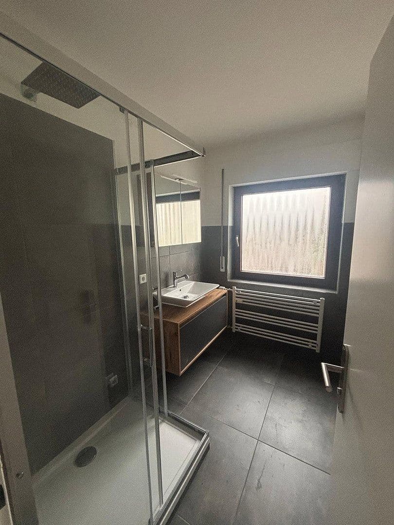 Pronájem bytu 3+1 95 m², Hemsbach, Bádensko-Württembersko Pronájem bytu 3+1 95 m², Hemsbach, Bádensko-Württembersko