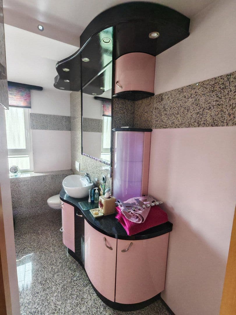 Pronájem bytu 4+kk 101 m², Nibelungenstraße 67, Lautertal (Odenwald), Hessen Pronájem bytu 4+kk 101 m², Nibelungenstraße 67, Lautertal (Odenwald), Hessen