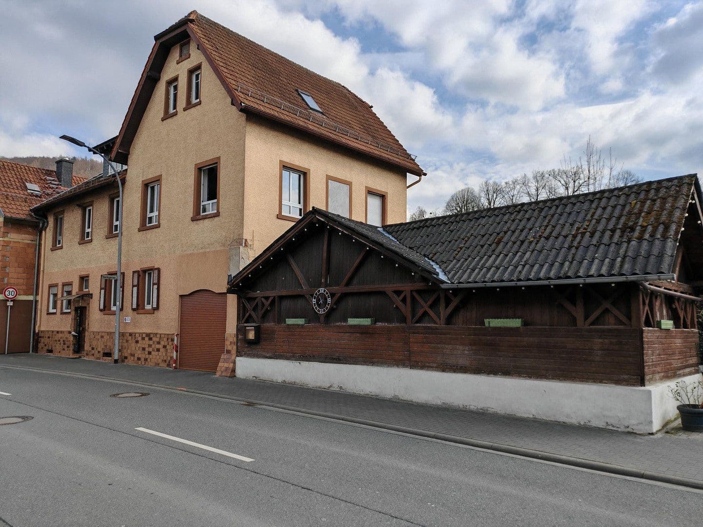 Pronájem bytu 4+kk 101 m², Nibelungenstraße 67, Lautertal (Odenwald), Hessen Pronájem bytu 4+kk 101 m², Nibelungenstraße 67, Lautertal (Odenwald), Hessen