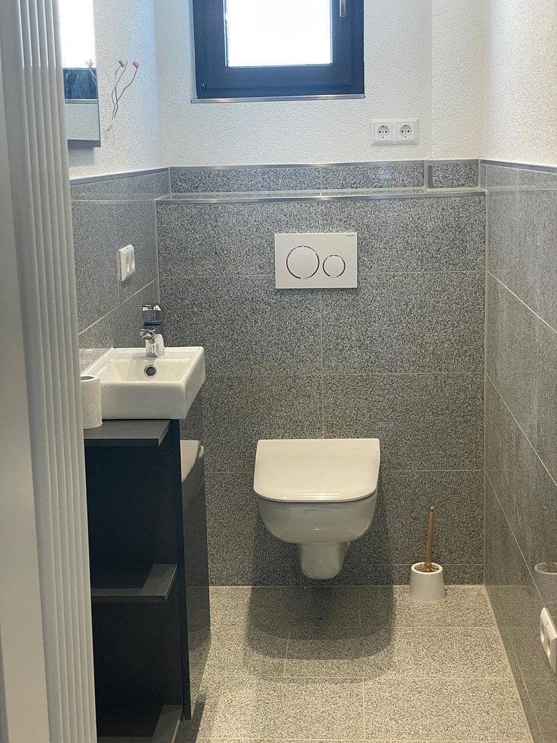 Pronájem bytu 2+1 91 m², Böblingen, Bádensko-Württembersko Pronájem bytu 2+1 91 m², Böblingen, Bádensko-Württembersko