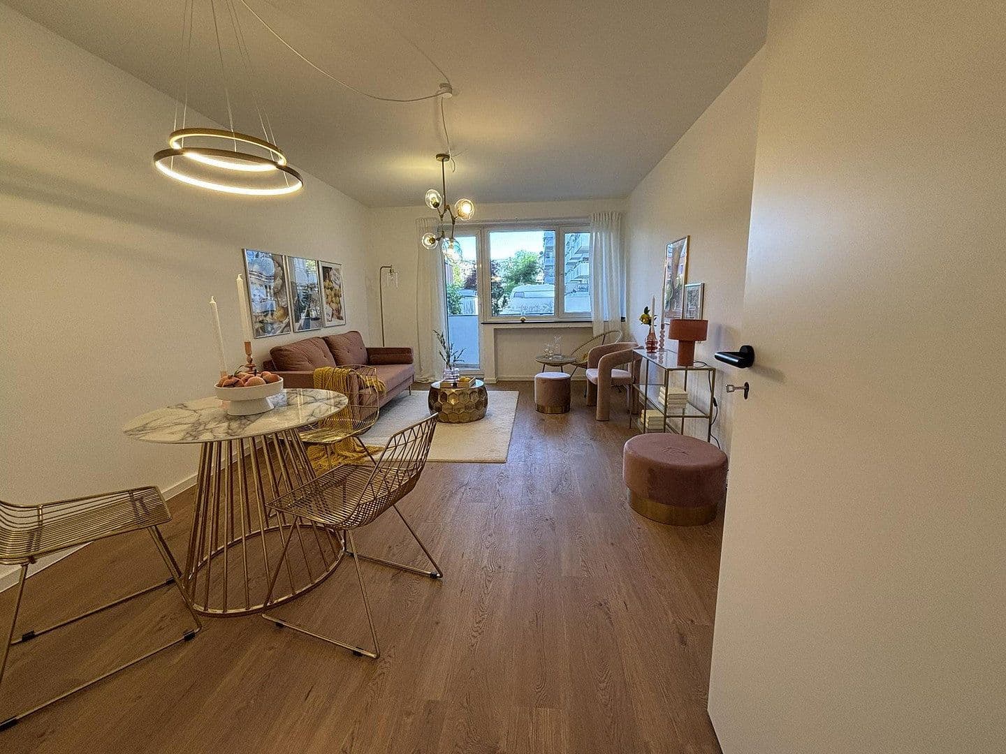 Prodej bytu 2+1 60 m², Köln, Severní Porýní-Vestfálsko Prodej bytu 2+1 60 m², Köln, Severní Porýní-Vestfálsko