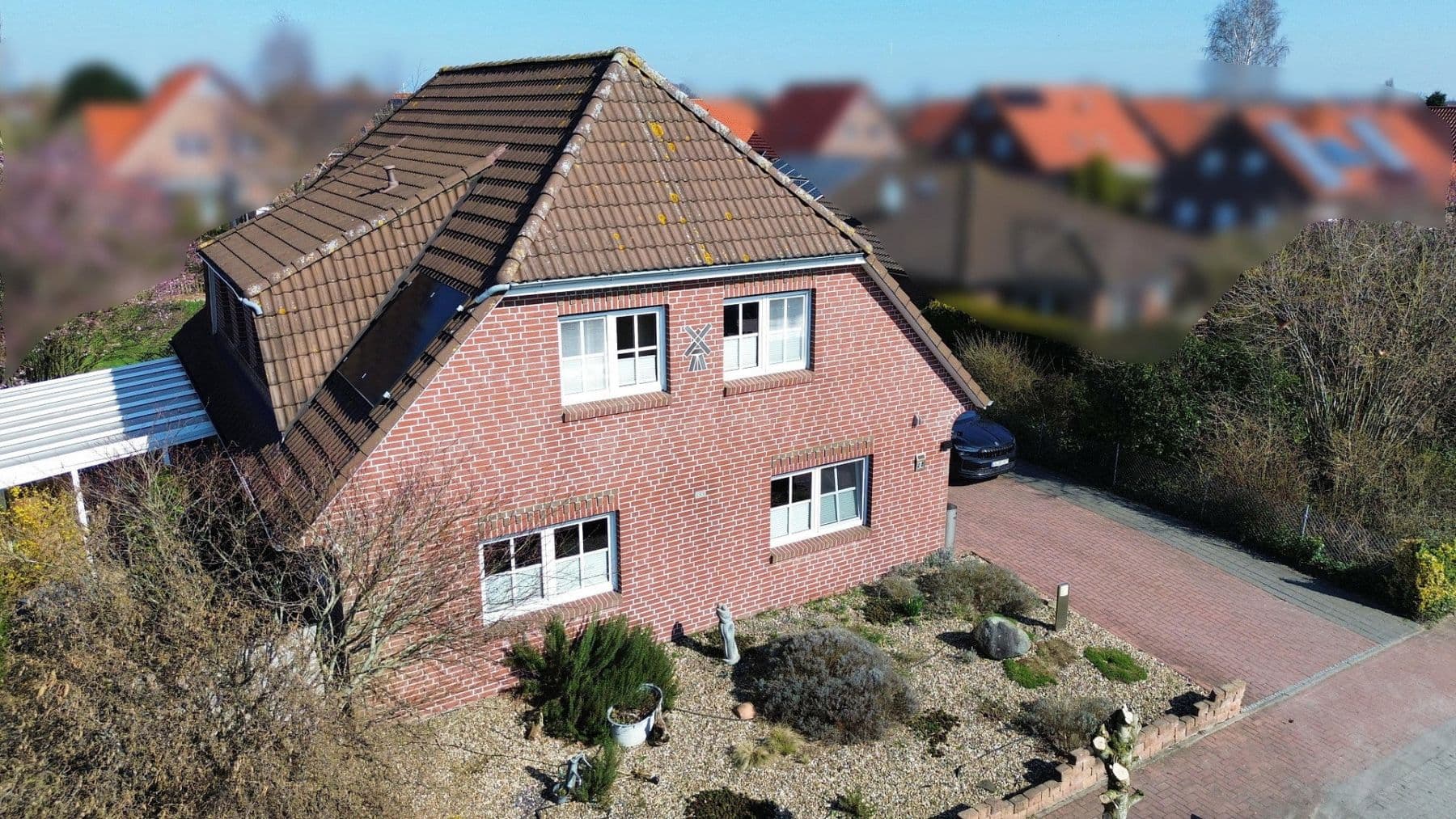 Prodej domu 160 m², pozemek 797 m², Westerholt, Dolní Sasko Prodej domu 160 m², pozemek 797 m², Westerholt, Dolní Sasko