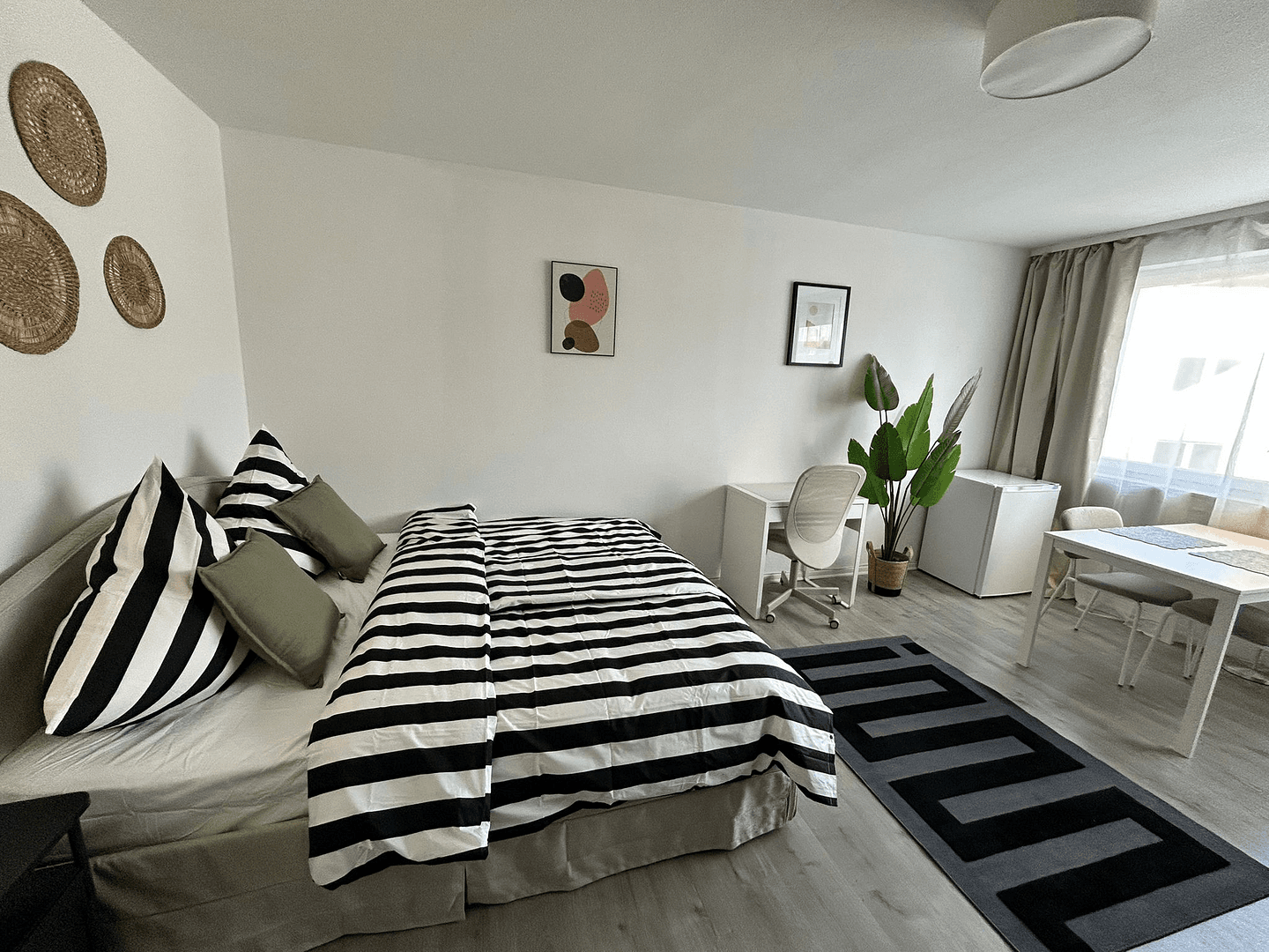 Pronájem bytu 1+1 28 m², Bayreuther Str. 36, Nürnberg, Bavorsko Pronájem bytu 1+1 28 m², Bayreuther Str. 36, Nürnberg, Bavorsko