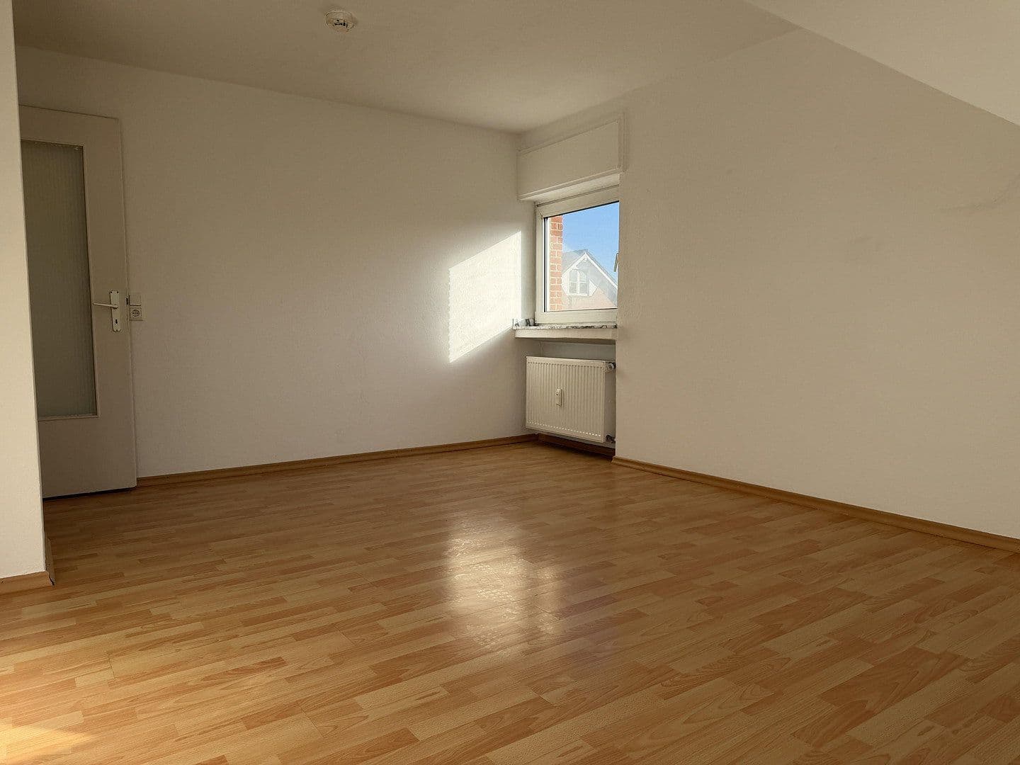 Pronájem bytu 1+1 48 m², Neuss, Severní Porýní-Vestfálsko Pronájem bytu 1+1 48 m², Neuss, Severní Porýní-Vestfálsko