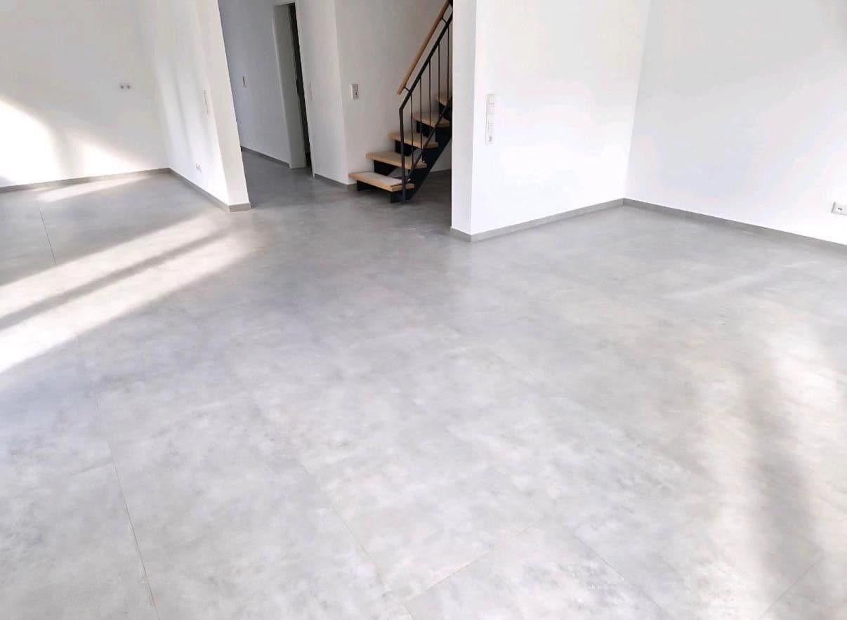 Pronájem domu 116 m², pozemek 430 m², Detmold, Severní Porýní-Vestfálsko Pronájem domu 116 m², pozemek 430 m², Detmold, Severní Porýní-Vestfálsko