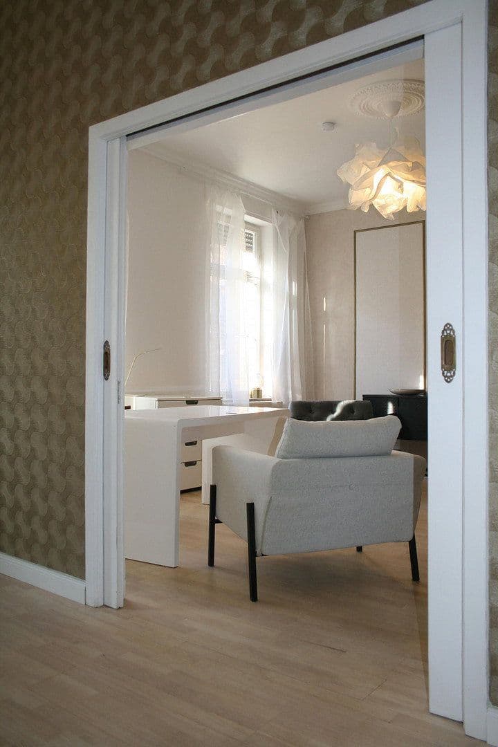 Pronájem bytu 3+1 73 m², Karlsbaderstrasse 15, Stuttgart, Bádensko-Württembersko Pronájem bytu 3+1 73 m², Karlsbaderstrasse 15, Stuttgart, Bádensko-Württembersko