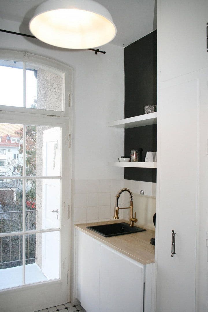 Pronájem bytu 3+1 73 m², Karlsbaderstrasse 15, Stuttgart, Bádensko-Württembersko Pronájem bytu 3+1 73 m², Karlsbaderstrasse 15, Stuttgart, Bádensko-Württembersko