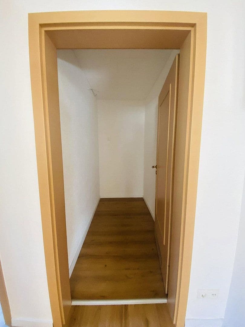 Pronájem bytu 2+kk 63 m², Wasenstr. 11a, Kirchheim am Neckar, Bádensko-Württembersko Pronájem bytu 2+kk 63 m², Wasenstr. 11a, Kirchheim am Neckar, Bádensko-Württembersko
