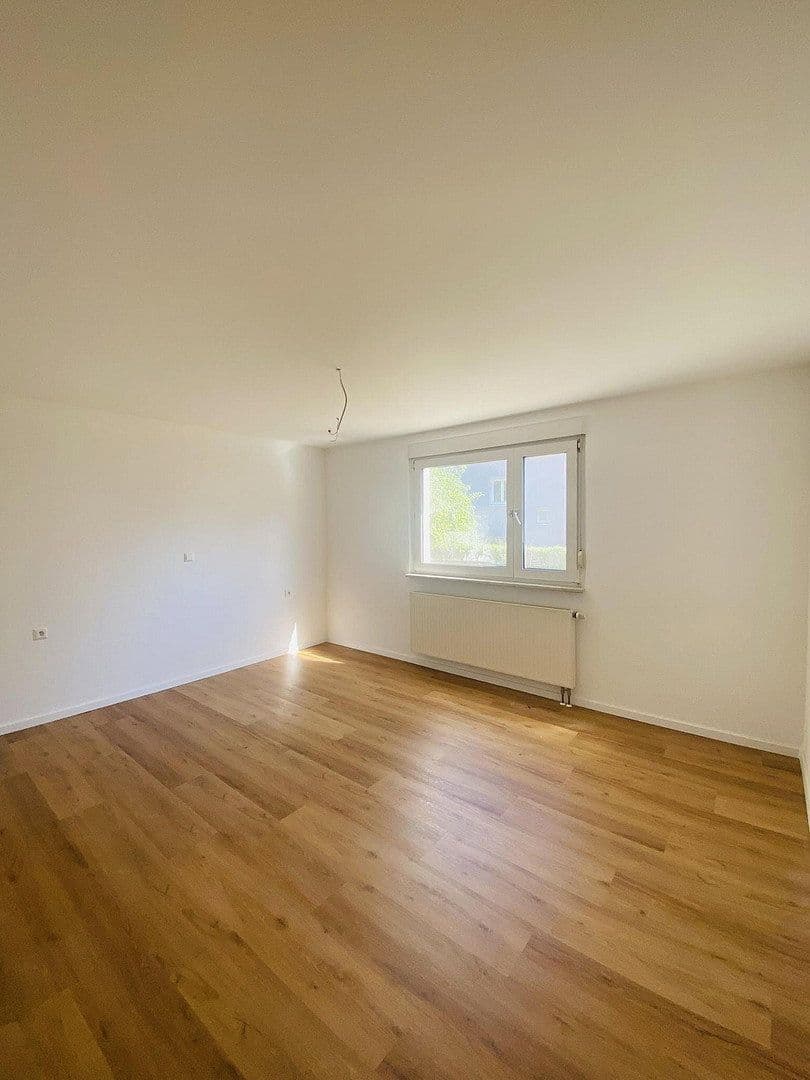 Pronájem bytu 2+kk 63 m², Wasenstr. 11a, Kirchheim am Neckar, Bádensko-Württembersko Pronájem bytu 2+kk 63 m², Wasenstr. 11a, Kirchheim am Neckar, Bádensko-Württembersko