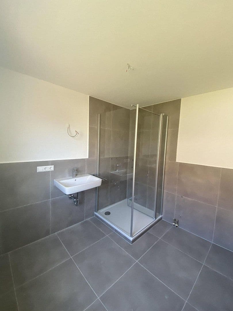 Pronájem bytu 2+kk 63 m², Wasenstr. 11a, Kirchheim am Neckar, Bádensko-Württembersko Pronájem bytu 2+kk 63 m², Wasenstr. 11a, Kirchheim am Neckar, Bádensko-Württembersko