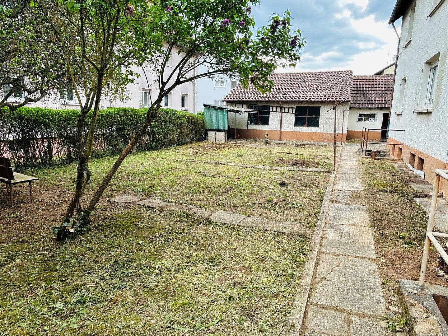 Pronájem bytu 2+kk 63 m², Wasenstr. 11a, Kirchheim am Neckar, Bádensko-Württembersko Pronájem bytu 2+kk 63 m², Wasenstr. 11a, Kirchheim am Neckar, Bádensko-Württembersko