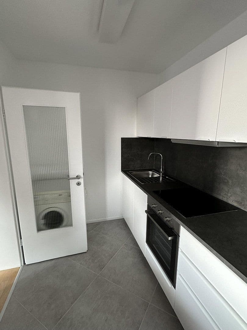 Pronájem bytu 1+1 50 m², Frankfurt am Main, Hessen Pronájem bytu 1+1 50 m², Frankfurt am Main, Hessen