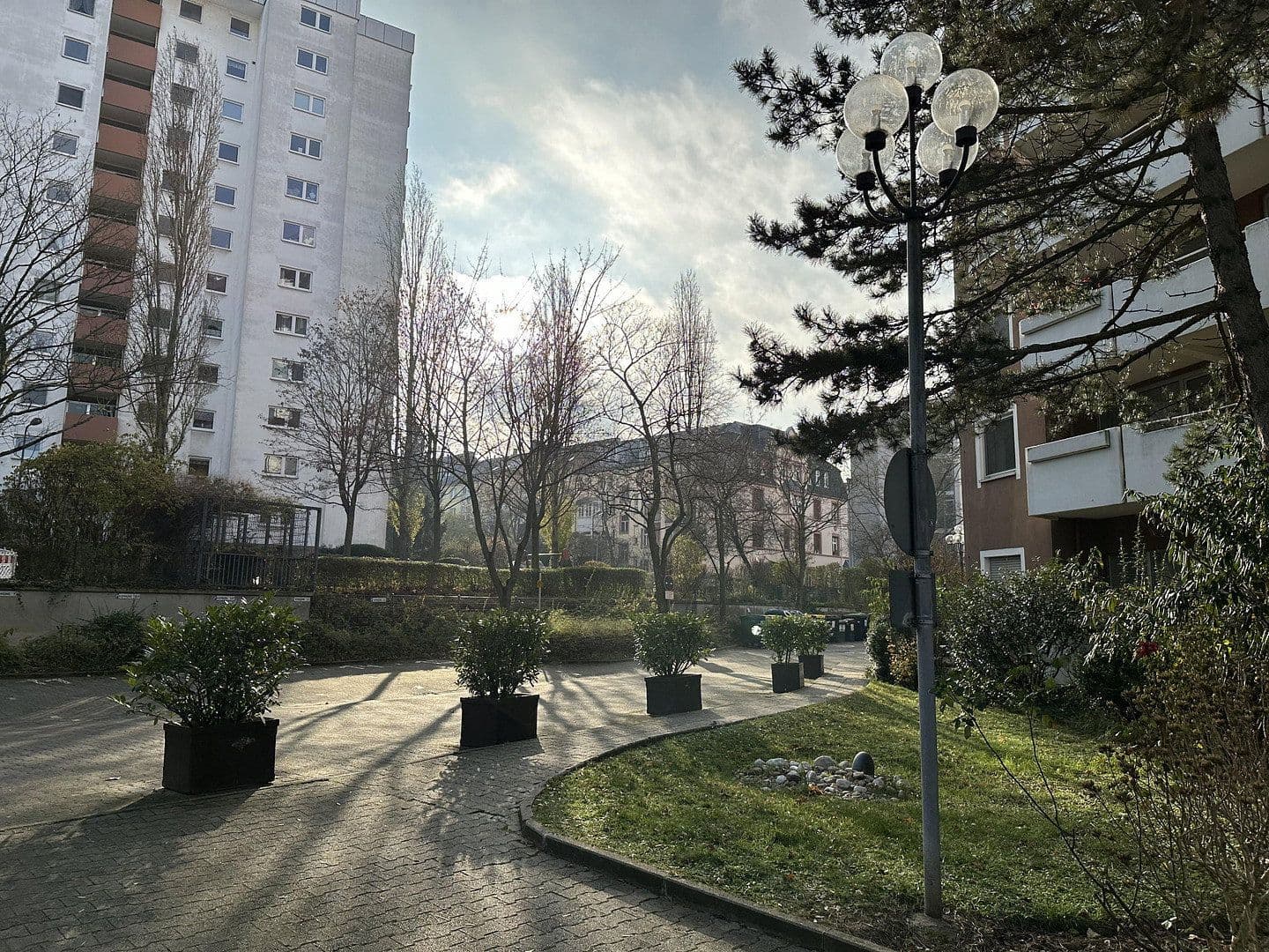Pronájem bytu 1+1 50 m², Frankfurt am Main, Hessen Pronájem bytu 1+1 50 m², Frankfurt am Main, Hessen
