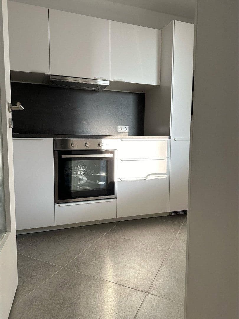 Pronájem bytu 1+1 50 m², Frankfurt am Main, Hessen Pronájem bytu 1+1 50 m², Frankfurt am Main, Hessen