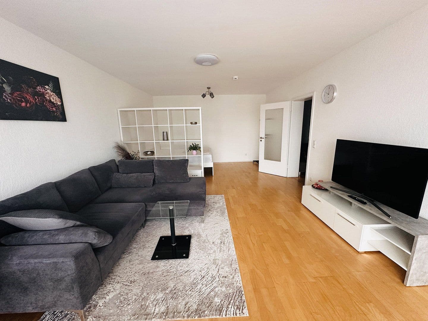 Pronájem bytu 1+1 50 m², Frankfurt am Main, Hessen Pronájem bytu 1+1 50 m², Frankfurt am Main, Hessen