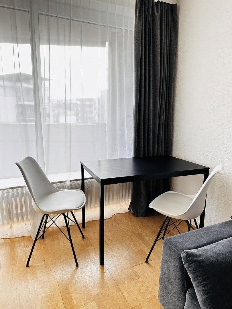Pronájem bytu 1+1 50 m², Frankfurt am Main, Hessen Pronájem bytu 1+1 50 m², Frankfurt am Main, Hessen
