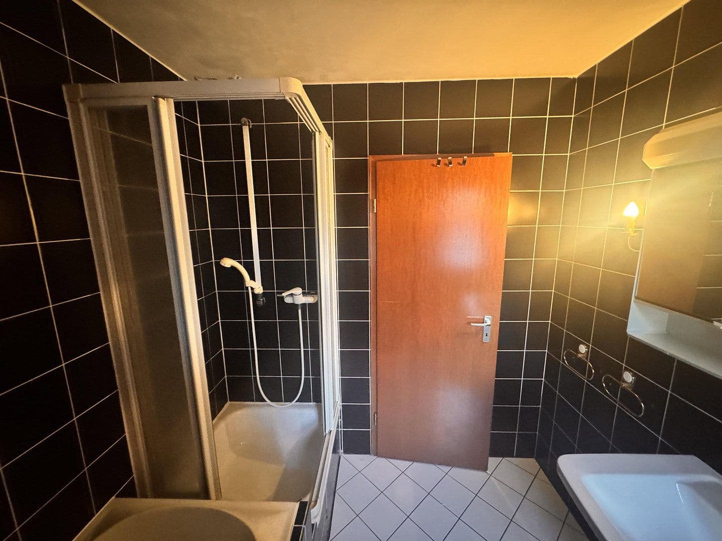 Prodej domu 127 m², pozemek 189 m², Düsseldorf, Severní Porýní-Vestfálsko Prodej domu 127 m², pozemek 189 m², Düsseldorf, Severní Porýní-Vestfálsko