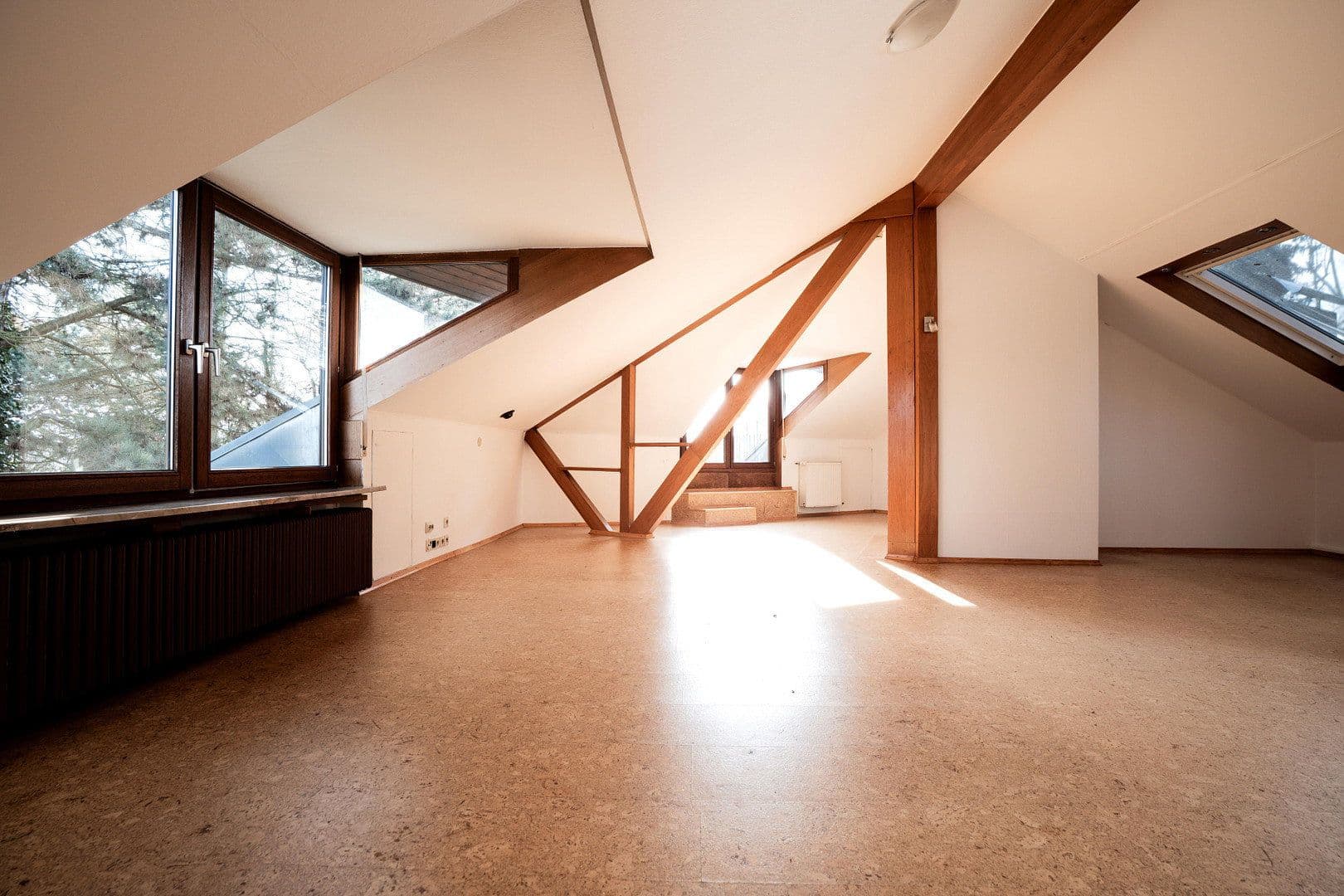 Prodej domu 268 m², pozemek 587 m², Wiesbaden, Hessen Prodej domu 268 m², pozemek 587 m², Wiesbaden, Hessen