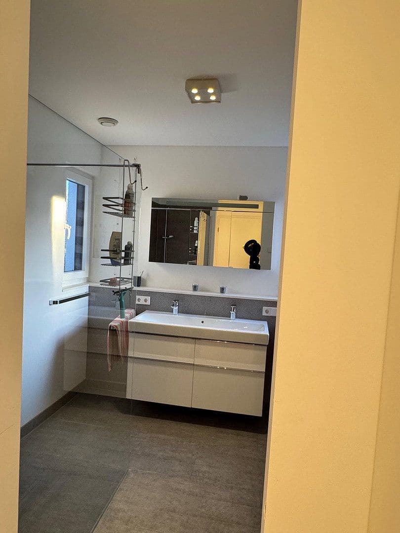 Prodej domu 227 m², pozemek 855 m², Dormagen, Severní Porýní-Vestfálsko Prodej domu 227 m², pozemek 855 m², Dormagen, Severní Porýní-Vestfálsko