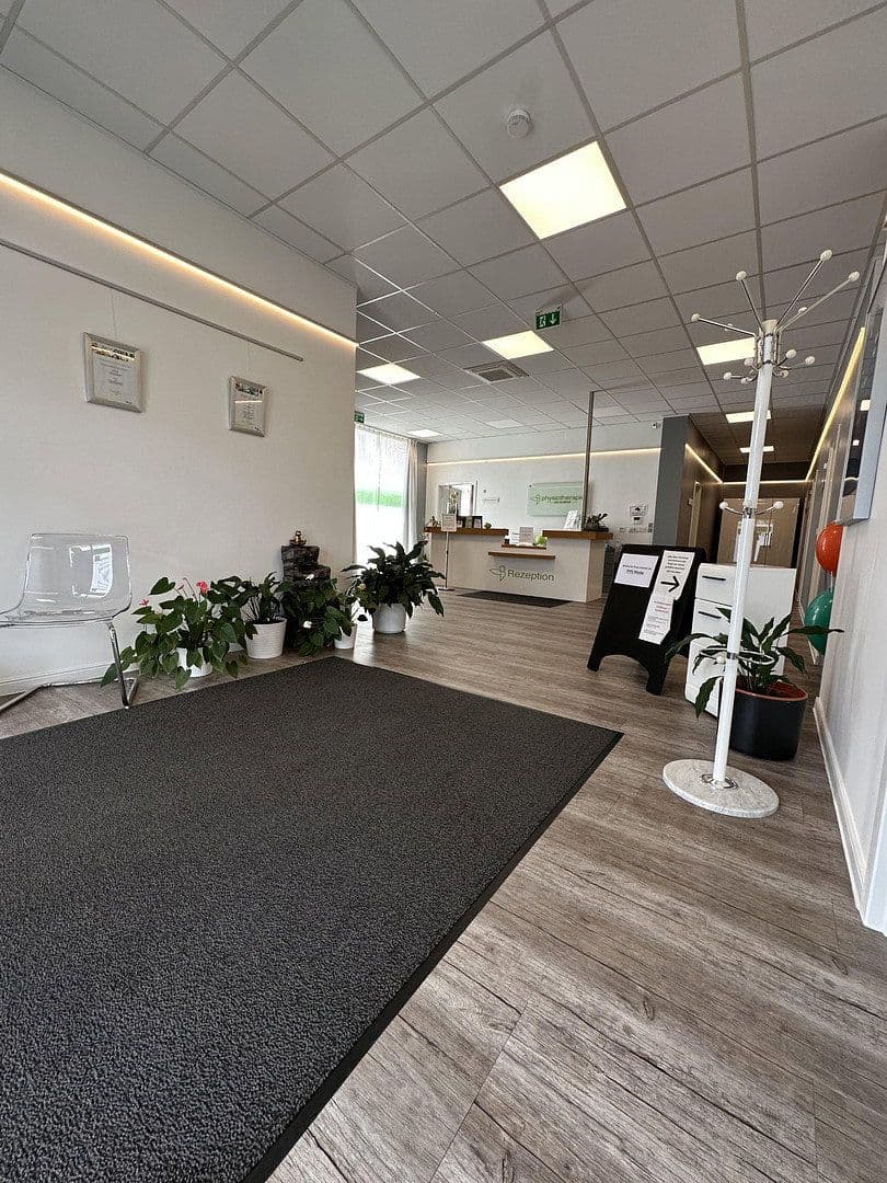 Pronájem kanceláře 440 m², Tulpenstr. 2-4, Dietzenbach, Hessen Pronájem kanceláře 440 m², Tulpenstr. 2-4, Dietzenbach, Hessen
