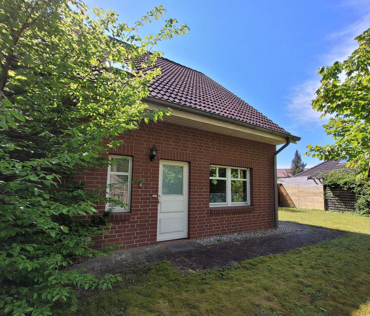 Prodej domu 109 m², pozemek 388 m², Allerblick 10 A, Hodenhagen, Dolní Sasko Prodej domu 109 m², pozemek 388 m², Allerblick 10 A, Hodenhagen, Dolní Sasko