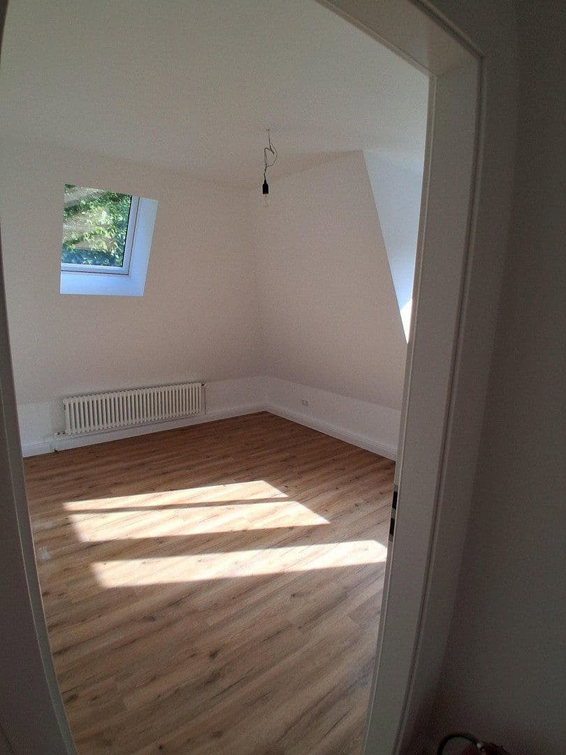 Pronájem bytu 3+1 113 m², Bismarckstr. 1, Berlin, Berlín Pronájem bytu 3+1 113 m², Bismarckstr. 1, Berlin, Berlín