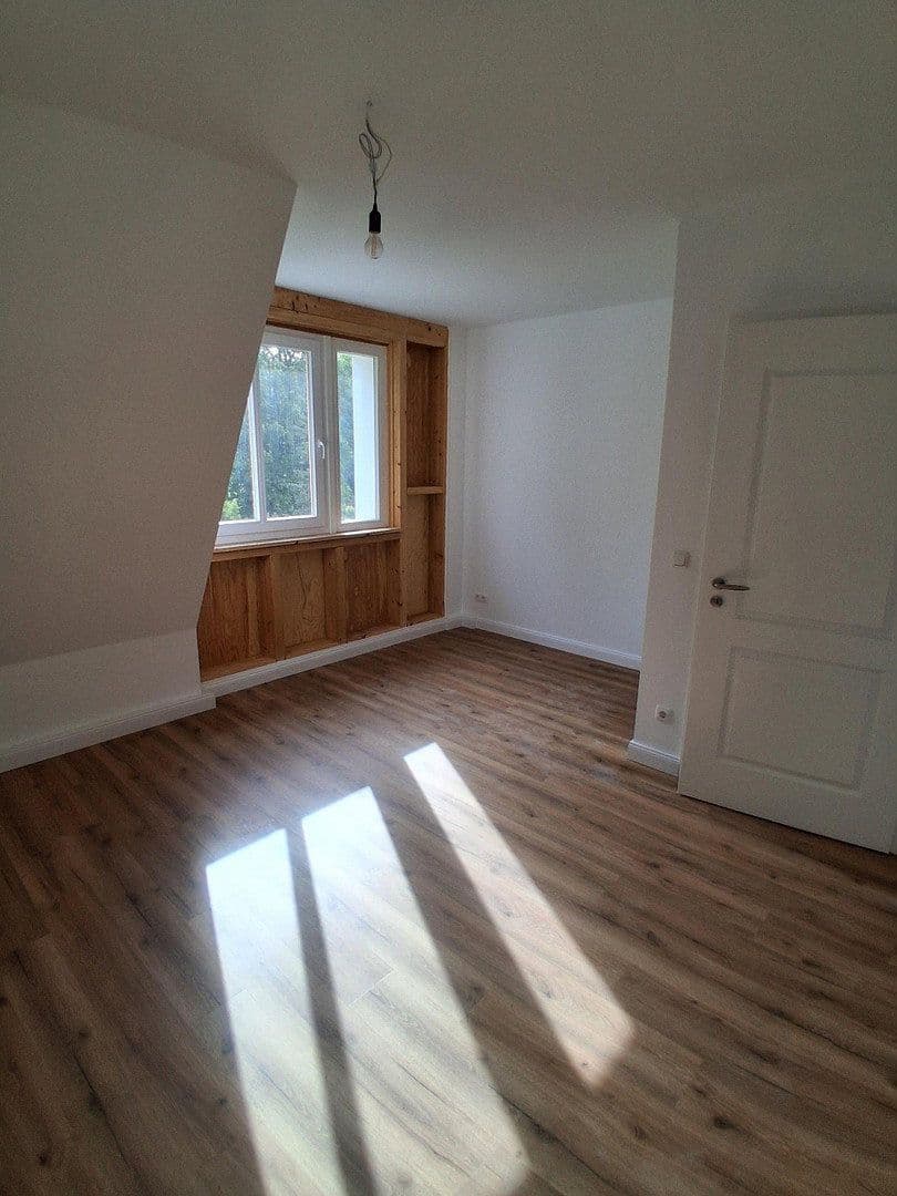 Pronájem bytu 3+1 113 m², Bismarckstr. 1, Berlin, Berlín Pronájem bytu 3+1 113 m², Bismarckstr. 1, Berlin, Berlín
