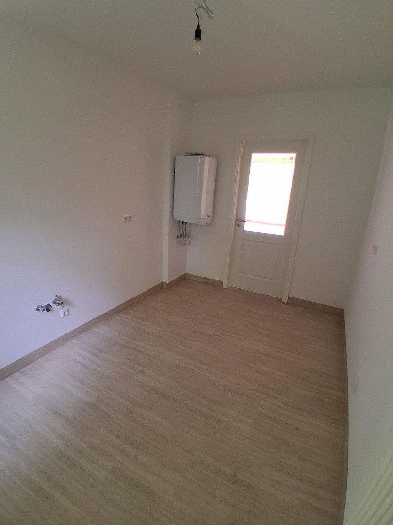 Pronájem bytu 3+1 113 m², Bismarckstr. 1, Berlin, Berlín Pronájem bytu 3+1 113 m², Bismarckstr. 1, Berlin, Berlín