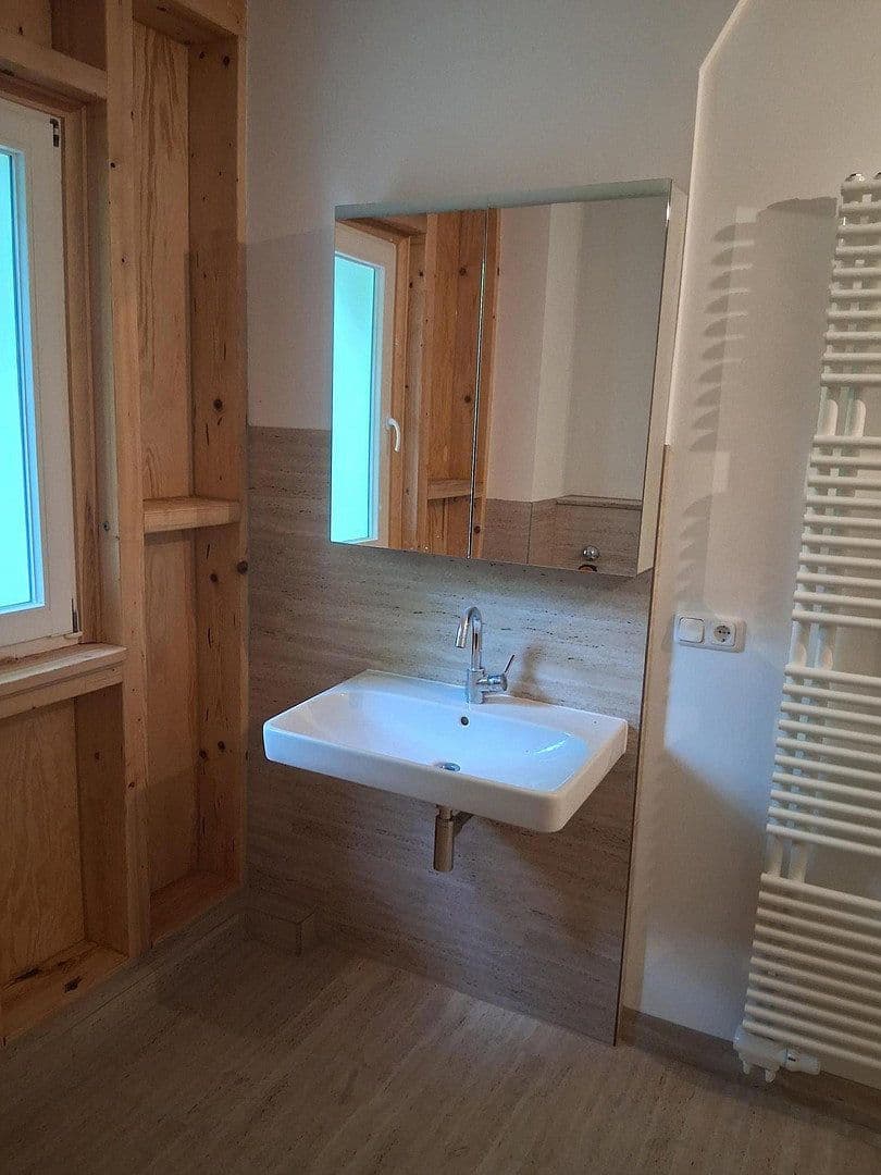 Pronájem bytu 3+1 113 m², Bismarckstr. 1, Berlin, Berlín Pronájem bytu 3+1 113 m², Bismarckstr. 1, Berlin, Berlín