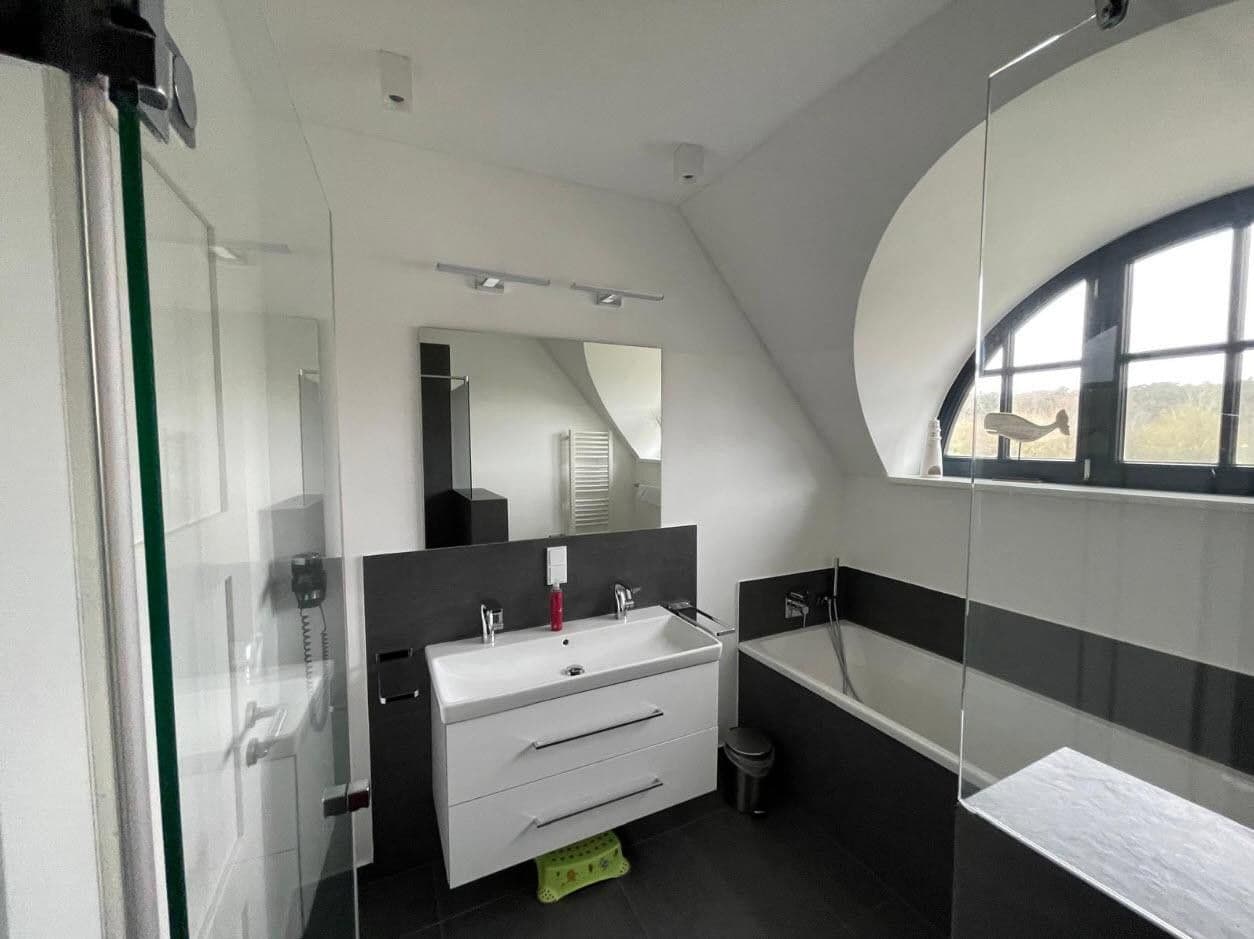 Prodej domu 117 m², pozemek 1.208 m², Dranske, Mecklenburg-Vorpommern Prodej domu 117 m², pozemek 1.208 m², Dranske, Mecklenburg-Vorpommern