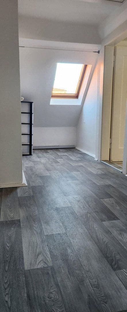 Pronájem bytu 6+1 135 m², Erlangen, Bavorsko Pronájem bytu 6+1 135 m², Erlangen, Bavorsko