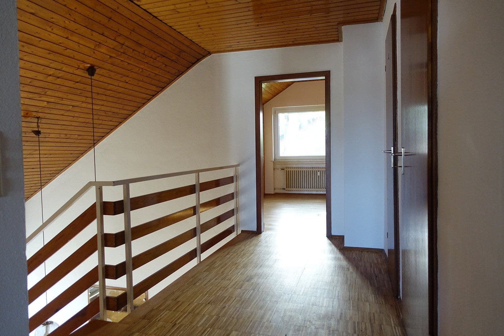 Prodej domu 190 m², pozemek 854 m², Kiefernweg 1, Idstein, Hessen Prodej domu 190 m², pozemek 854 m², Kiefernweg 1, Idstein, Hessen