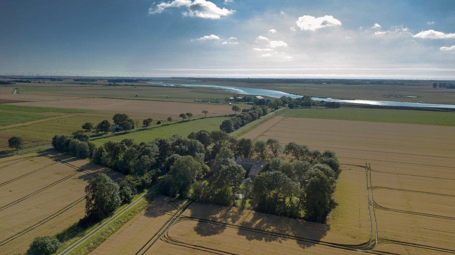 Prodej domu 615 m², pozemek 6.906 m², Lehe, Šlesvicko-Holštýnsko Prodej domu 615 m², pozemek 6.906 m², Lehe, Šlesvicko-Holštýnsko