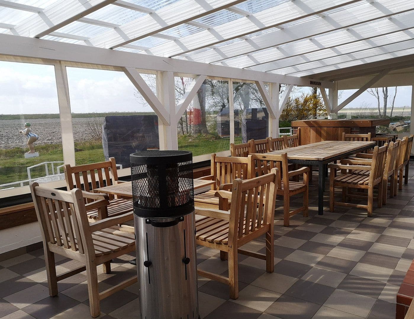 Prodej domu 615 m², pozemek 6.906 m², Lehe, Šlesvicko-Holštýnsko Prodej domu 615 m², pozemek 6.906 m², Lehe, Šlesvicko-Holštýnsko