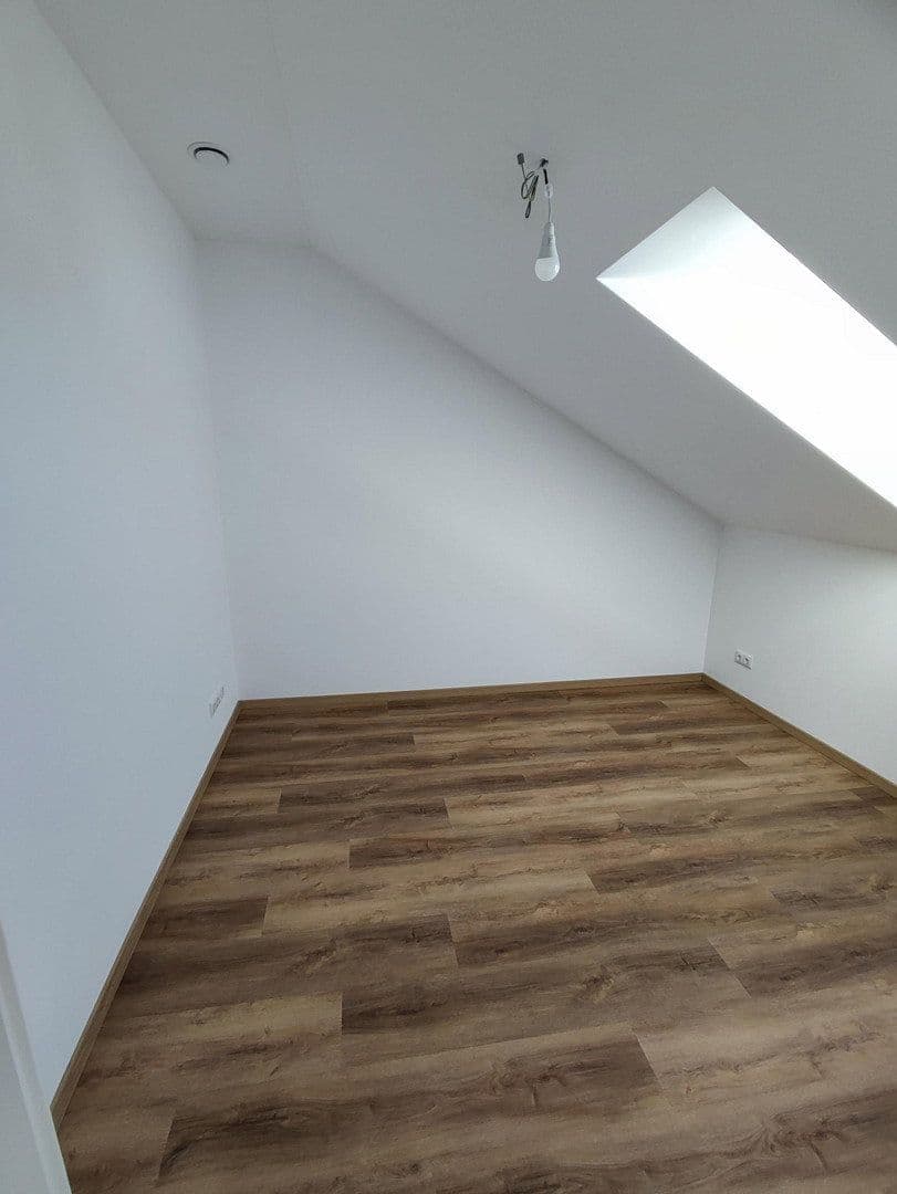 Pronájem bytu 2+1 55 m², Boschstraße 1, Heldenstein, Bavorsko Pronájem bytu 2+1 55 m², Boschstraße 1, Heldenstein, Bavorsko